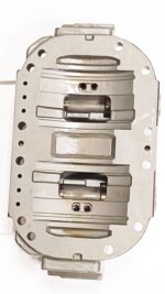 Корпус регулятора EX200-5 HEAD COVER — изображение 2